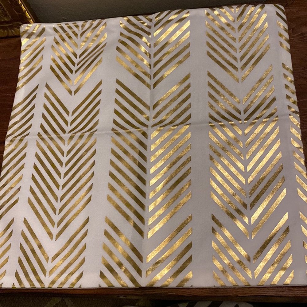Throw pillow covers
